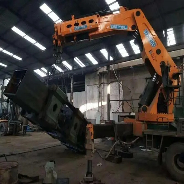 宜兴130吨折臂吊车出租吊机租赁附近电话